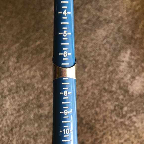 Sterling Silver & Amethyst Ring - Picture 2 of 6